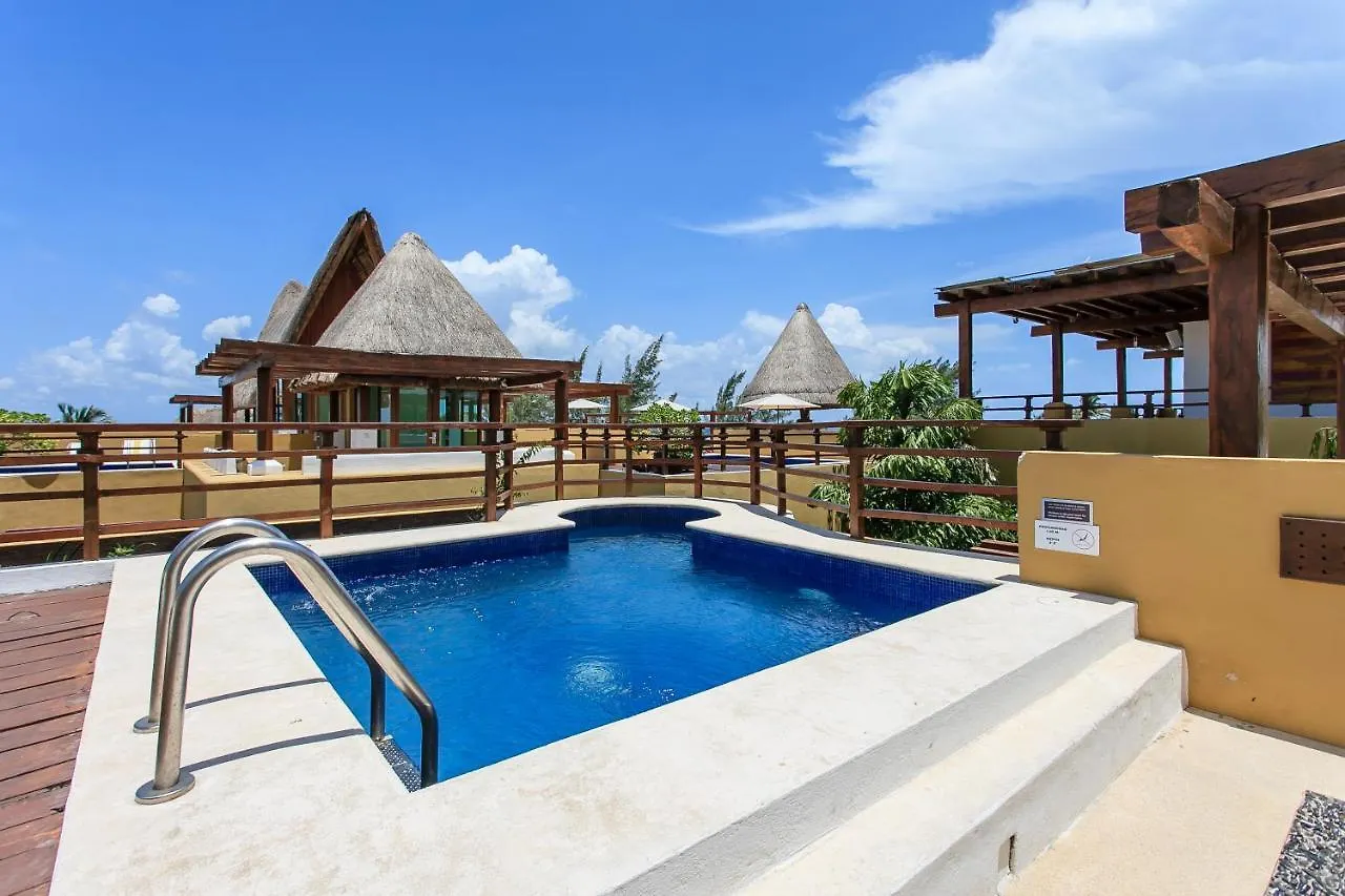2 Bedroom Ph Private Mini Pool And Terrace プレヤデルカーメン アパート